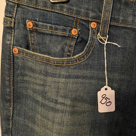 NWT Levi’s denim jeans. Size 8. - Picture 7 of 11
